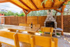 Brane Apartments with swimming pool, Zadar